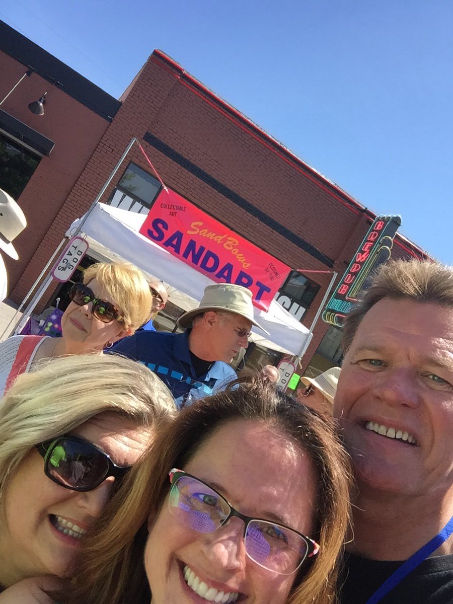 CRTChuck's tweet photo. Big stars from @SoonerTheatre on @DowntownNorman @NormanMusicFest @ncoggins #JenniferBaker #rbtselfie https://t.co/Ty3lMF3y0i