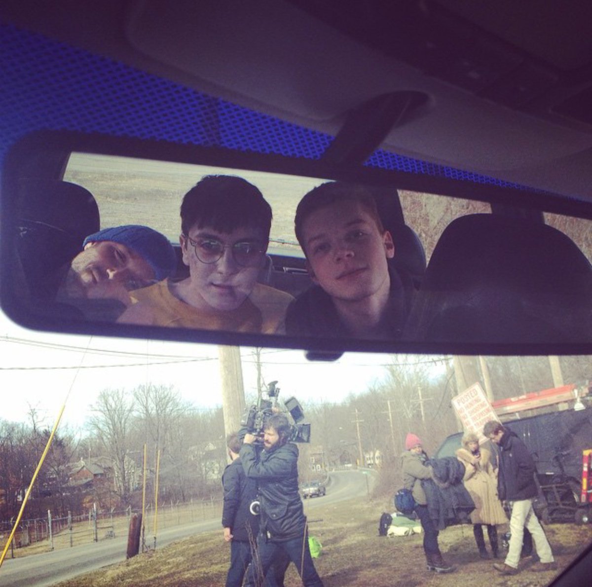 CameronMSOURCE's tweet photo. #TB | Director Carter Smith, @Noah_Silver and @cameronmonaghan shooting #JMID. 👻 https://t.co/p0smgeCwAl