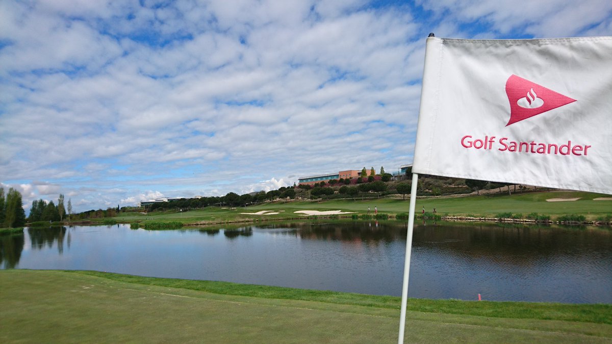 fmorere's tweet photo. Gran día! #Golf en el excelente campo de @santander_es Gracias @SebasMSFT por la invitación! #GolfSantander #Madrid https://t.co/EsRgVtVV69