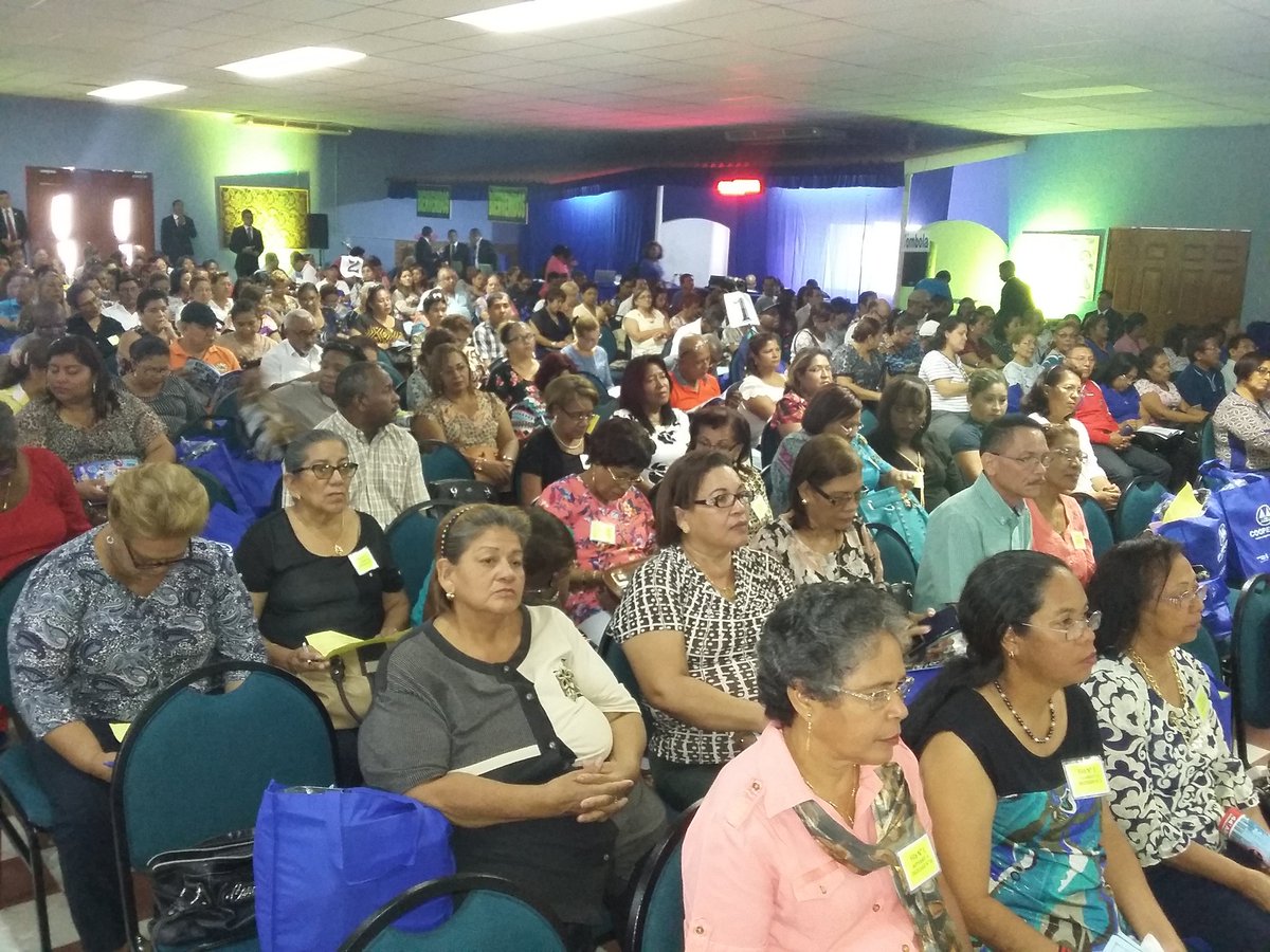 visioncoopera's tweet photo. Reunión Capitular de COOPEDUC en La Chorrera https://t.co/a42Z1SeayS