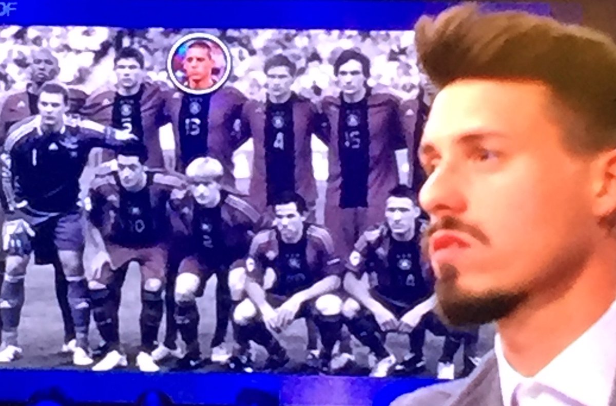 frankzdeluxe's tweet image. &quot;Ich bin kein Experte, sondern nur Fussballer&quot; Das erklärt einiges😎 #fragWagner @ZDFsportstudio