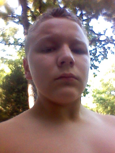 darklifelover13's tweet photo. This is me outside with my new hair ut https://t.co/xubQSHTClw