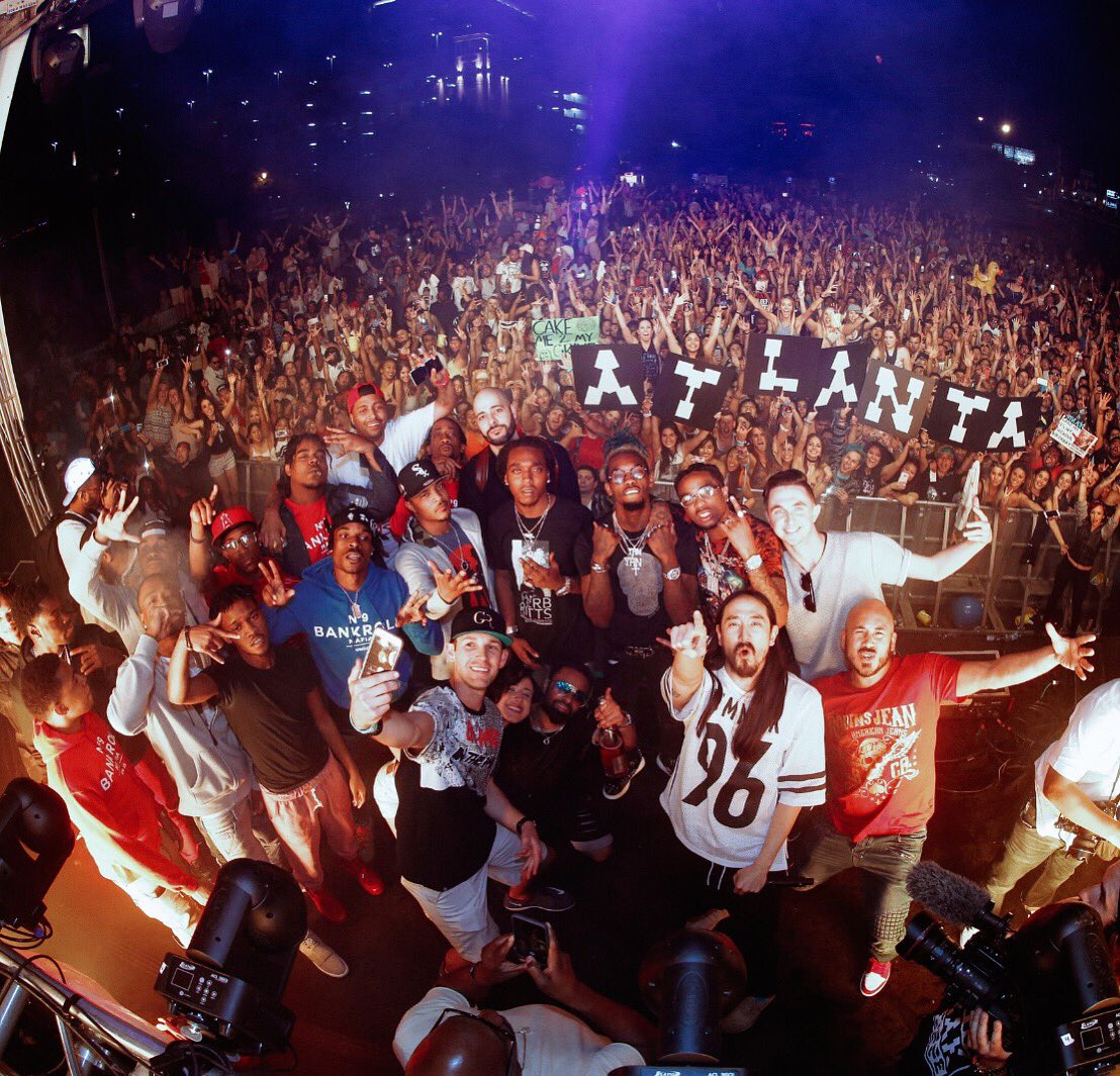 The @dimmak 20 year block party in Atlanta was beyond legendary! We took over this parking lot lit up #Dimmak 🙏🏼🙏🏼🙏🏼 https://t.co/j1wPw0Fuq7
