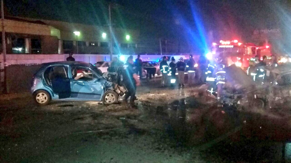 Así el choque de la Lechería-Texcoco , Edomex,frente a la Termoeléctrica , donde una persona perdió la vida, QEPD !