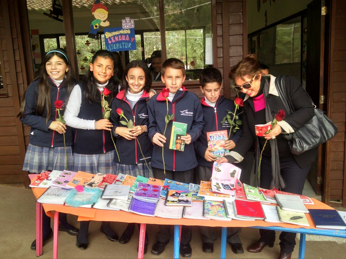 Feliç Sant Jordi! #Alborada #Cuenca #BooksAndRoses