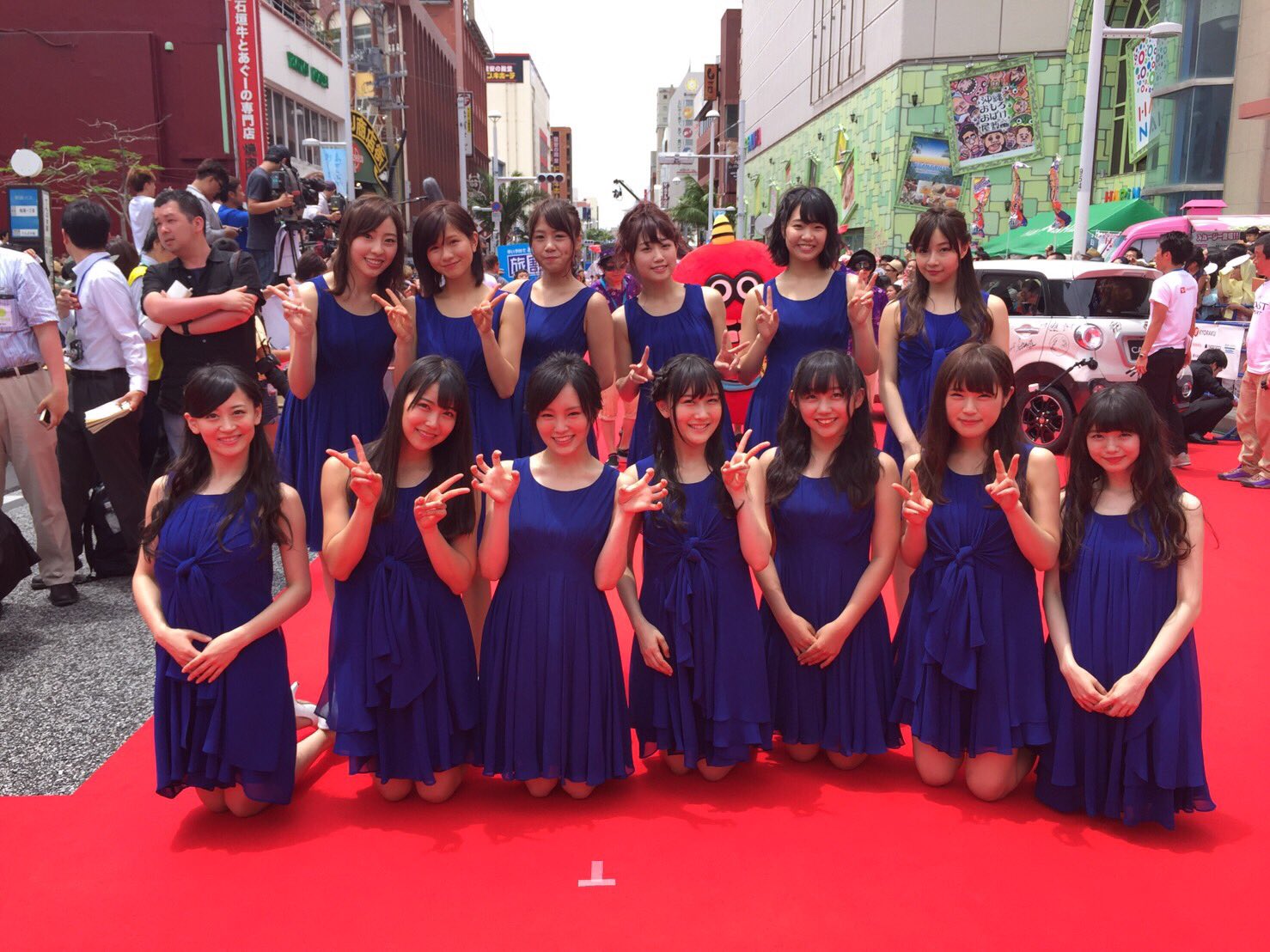 日下このみ 島ぜんぶでおーきな祭 レッドカーペットをー初めてーっ 歩いちゃったー ひやぁとんでもない経験しちゃったよーーっ 声かけてもらえて私は嬉しかったです 沖縄国際映画祭 Nmb48 T Co 1u7gheprby Twitter
