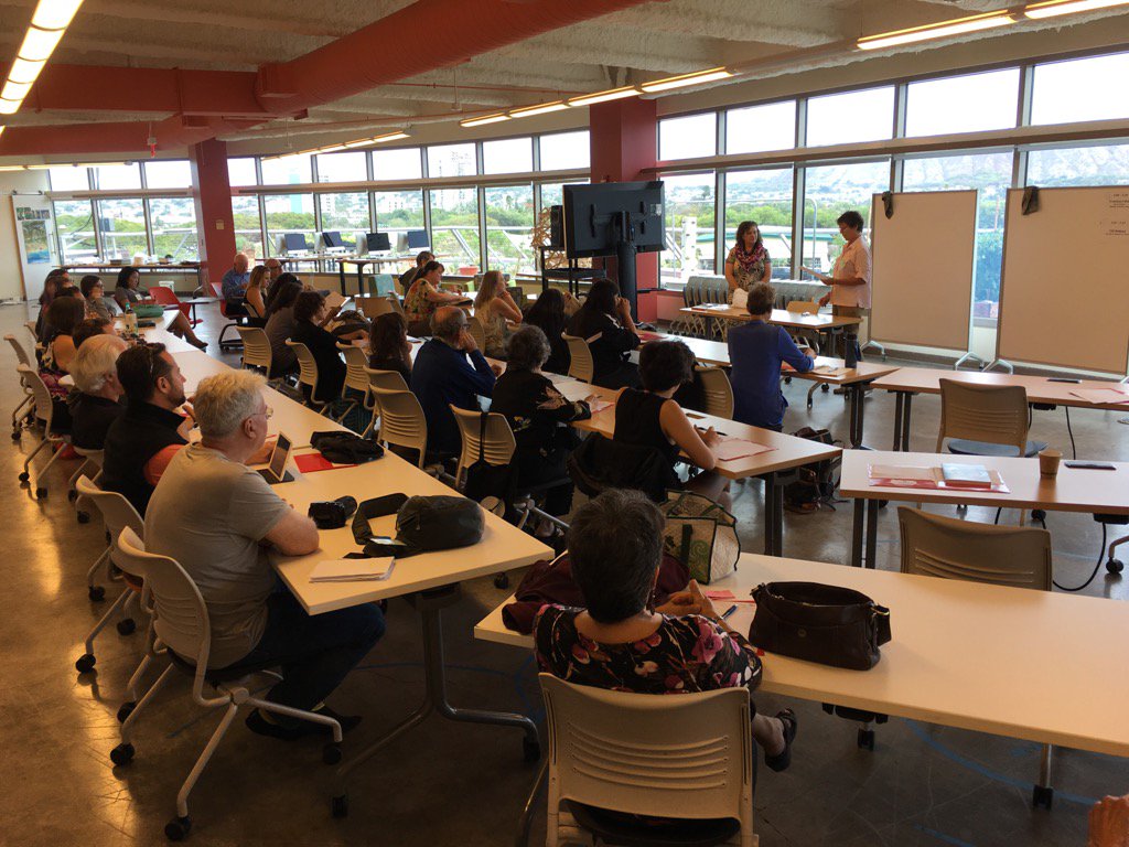 BrianMalanaphy's tweet photo. At the National League of American Pen Women Writers' Conference, Constance Hale  Session #PenHnlWC #hawaii #writing https://t.co/UTfmjN3r1T