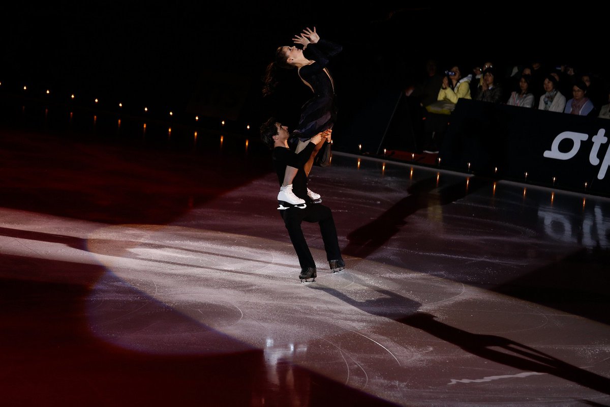 Тесса Виртью - Скотт Моир / Tessa VIRTUE - Scott MOIR CAN - Страница 8 CgxFaszUkAAaics