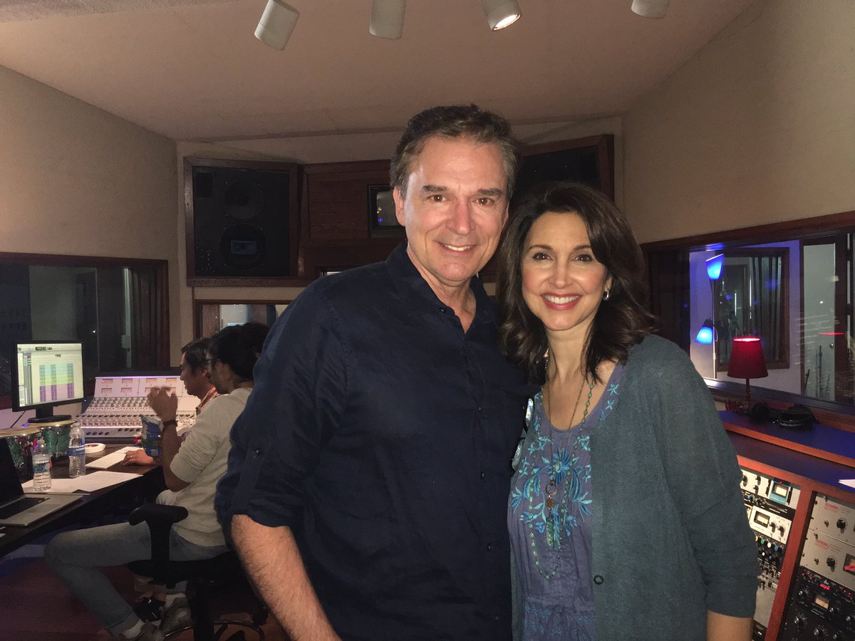 amickbyram's tweet photo. In the studio with this beauty @cassiebyram for #treasuretoons https://t.co/C3ZXRTiCzZ https://t.co/igBHNyhM7y