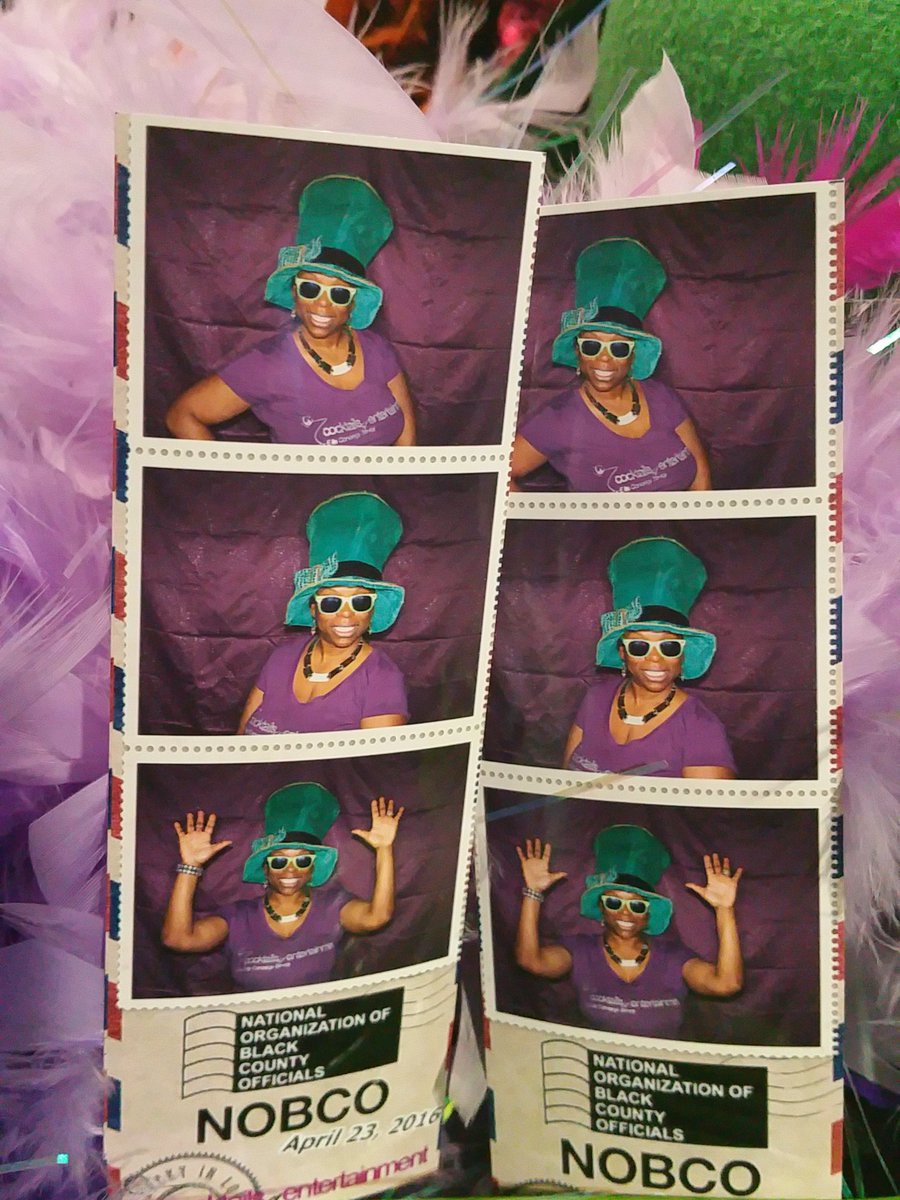cheers4change's tweet photo. Even the #FUNDtastic #photobooth made a special backdrop for the #PurplePrince #BabyIMaSTAR https://t.co/JPWvFhcZsZ