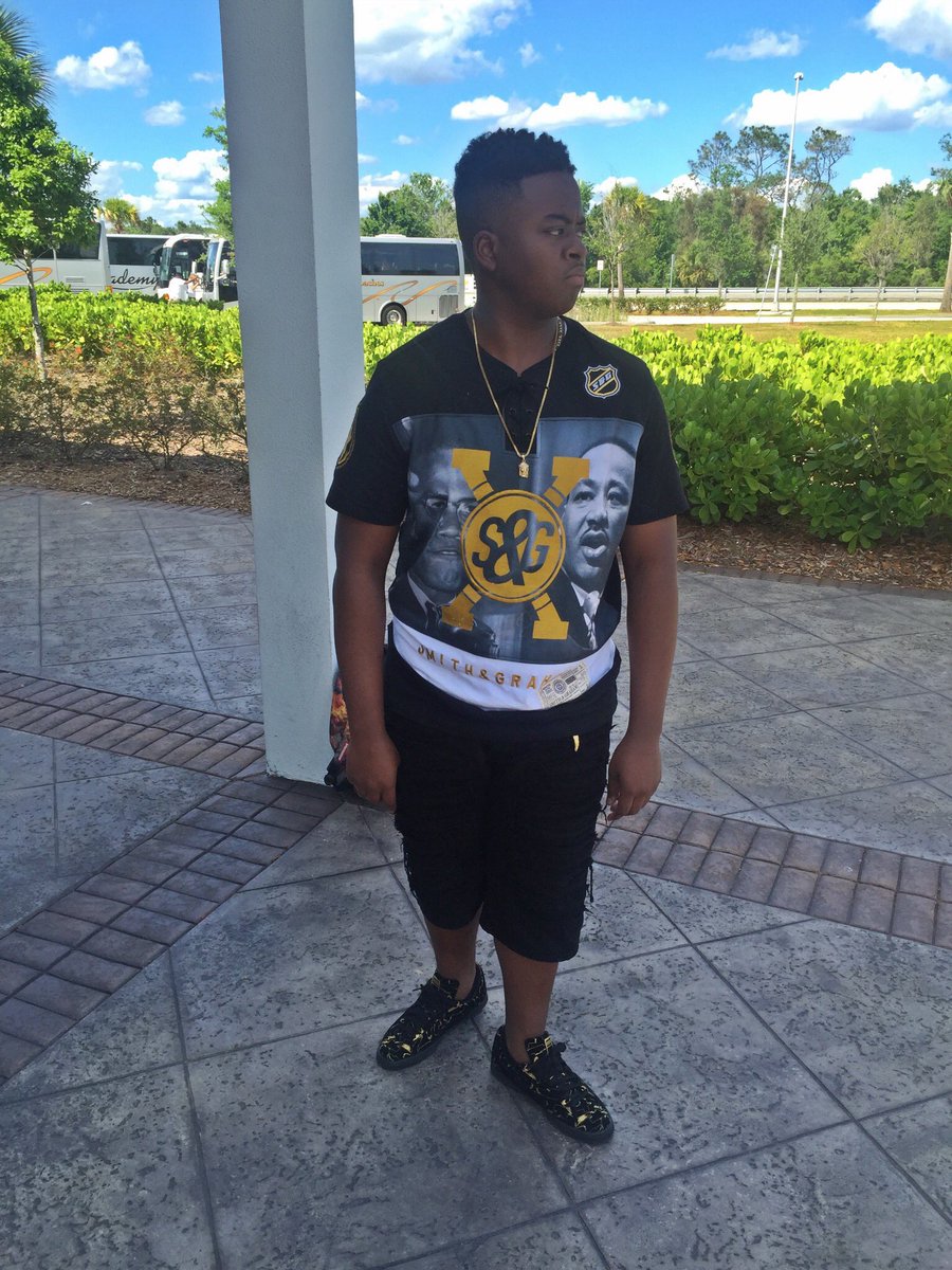 _yrnmike's tweet image. #GradBash2k16