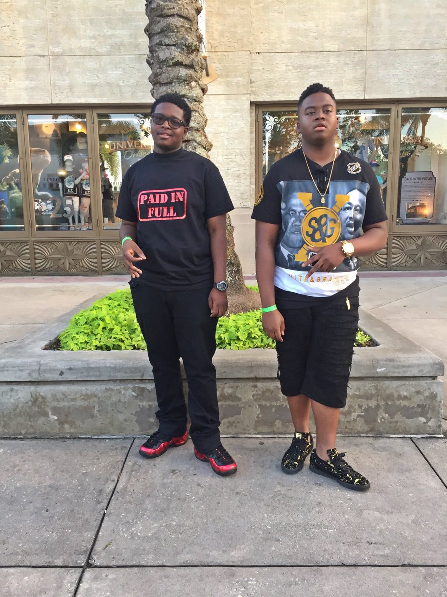 _yrnmike's tweet image. #GradBash2k16