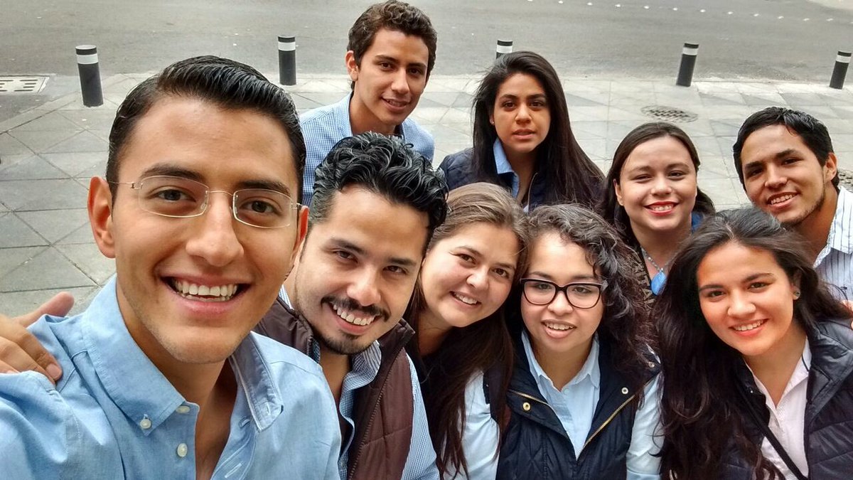 carli_p's tweet photo. #Familia #AJBJ ! Qué felicidad convivir con ustedes hoy ! https://t.co/NcWc9NlQ3p
