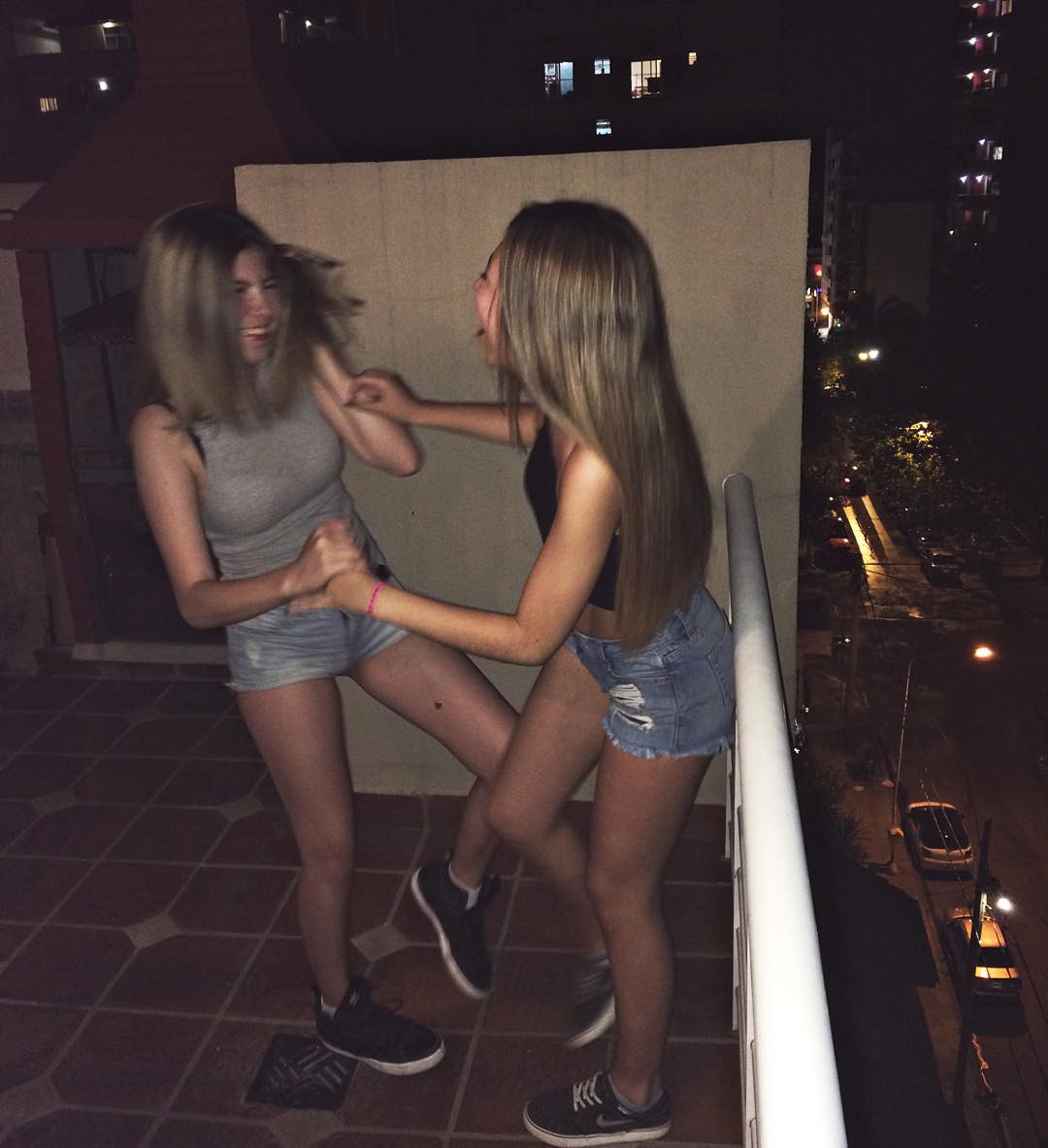 Margaloopez's tweet photo. Mi otra yo 🙋 https://t.co/T2Vt13Prl5