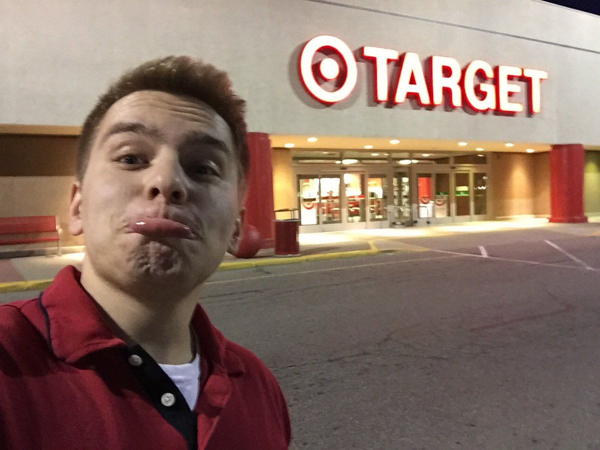 JohnGovanTGT's tweet photo. Bitter sweet end to the best internship @Target! So sad to leave my #sellpine family but so thankful for them!❤️ https://t.co/q0qUMd8q0X