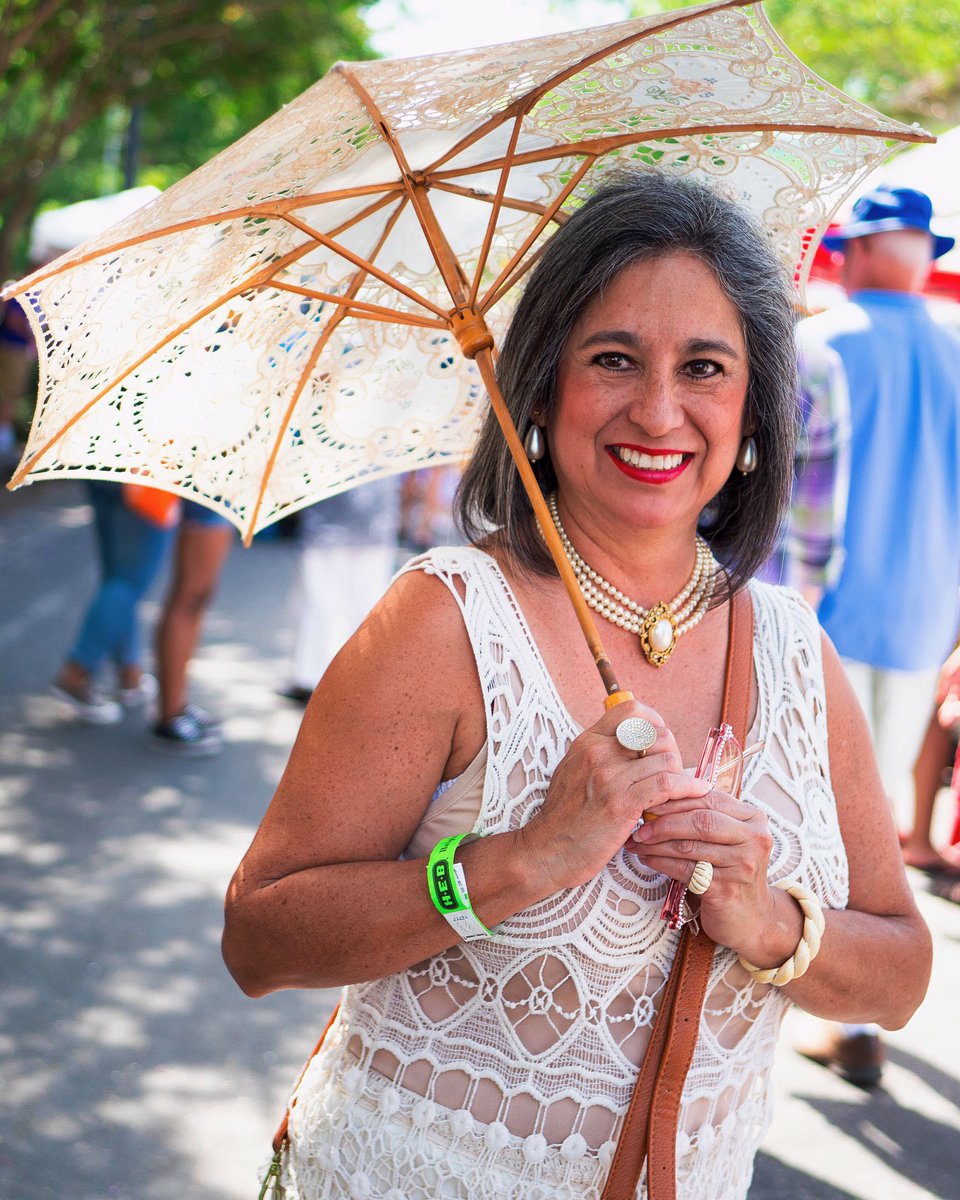 satx_native's tweet photo. Pics from #fiesta are up on @mySA. https://t.co/gHqNEHNmwD