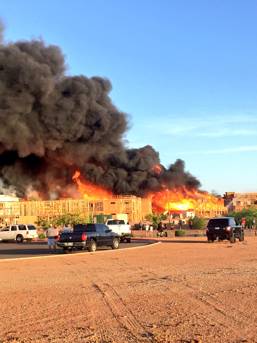 .<a href="/GilbertFireDept/">Gilbert Fire Rescue</a> is working an apartment complex fire near Gilbert and Warner Roads. Please avoid the area.