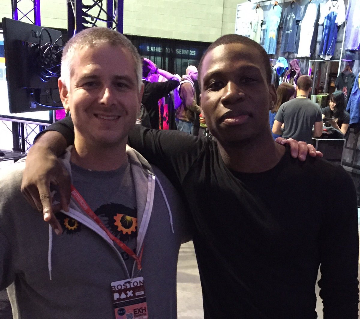 3DZimmerman's tweet photo. Damn this guy has mad #H1Z1KotK skillz...the guy on the right isn't bad either. #OpscT #h1z1badass https://t.co/aqTMJukUNZ
