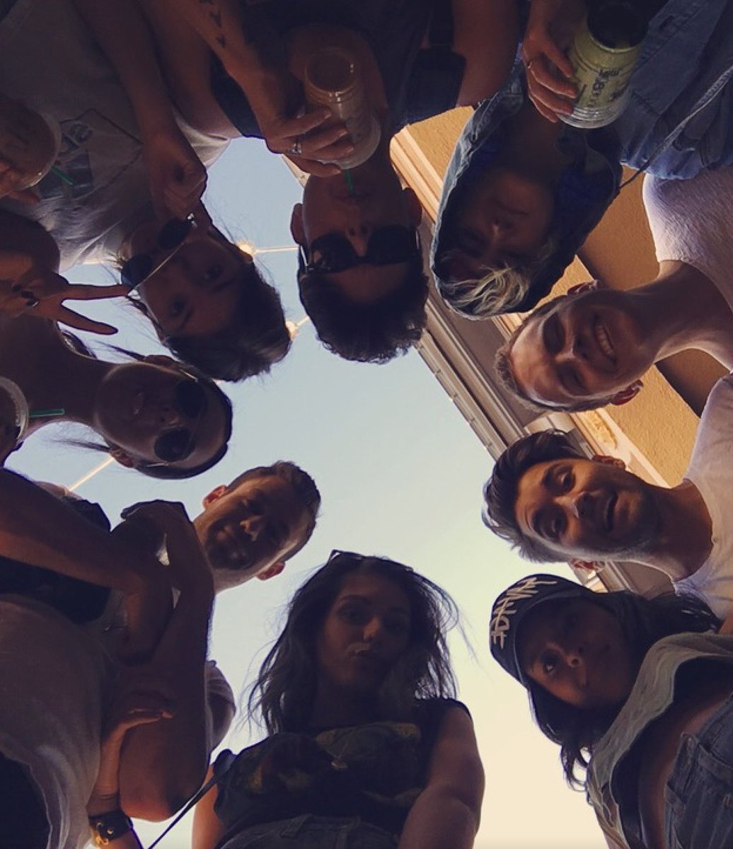 bieberholyworld's tweet image. Literally you can share the best moments with the people who you love on @shots 💛 great pictures by these guys!