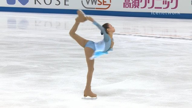 CgxtS-CVEAMVEBK.jpg