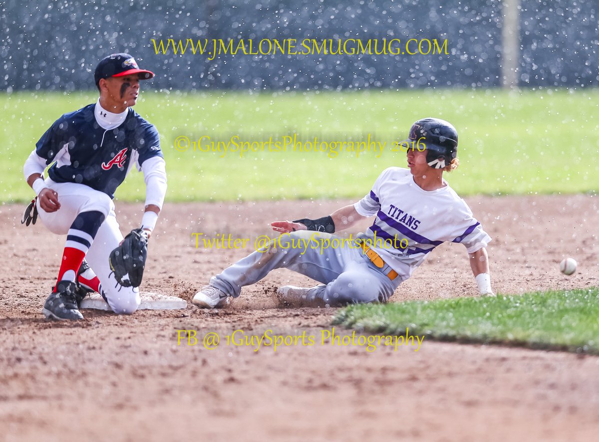 JimMalonePhotos's tweet photo. #SafeAtSecond #VarsityBaseball #1GuySportsPhoto https://t.co/t2WmbfJMzo