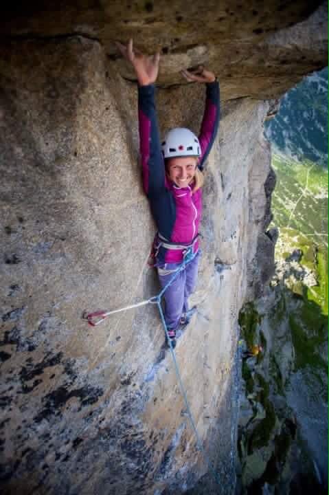 Just gonna stand here &amp; hold this rock up so it doesn't fall... 😂
📷D.Kaszlikowski 
#climbing