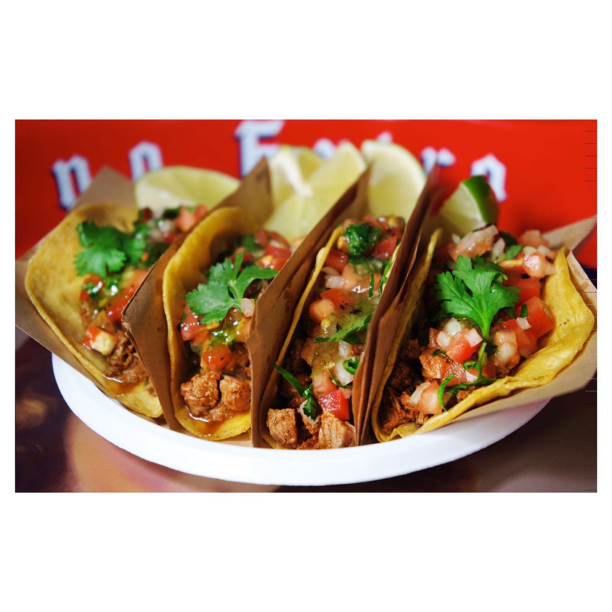 Para los amantes de los tacos <a href="/monchisbcn/">Monchis</a> ofrecerá esto y más antojitos sorpresas en su menú #yummy #homemade