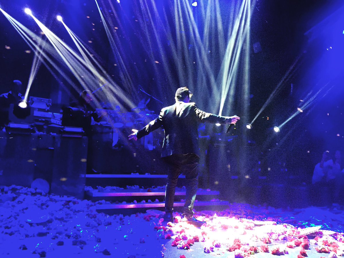Club22_live's tweet photo. Μια εντυπωσιακή σεζόν έφτασε στο τελός...όμως έρχονται τα καλύτερα! #staytuned #kiamos #apolausi https://t.co/6CLAkVjD3L