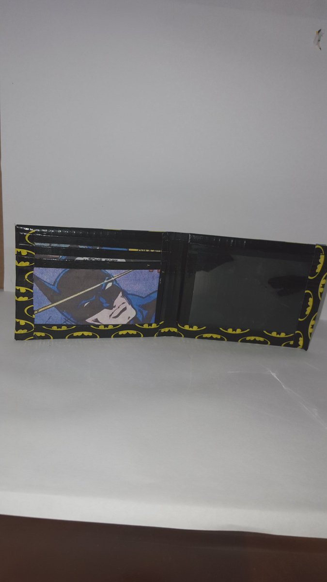 HeavyDutywalets's tweet photo. Batman wallet including fraud protection card pockets
https://t.co/HXA9qxVHy8 https://t.co/97jpfSvfrB