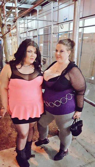 2 pic. Slaying out here with @kittynationbbw on her bday!!!!!! https://t.co/3VWsCf6pRY