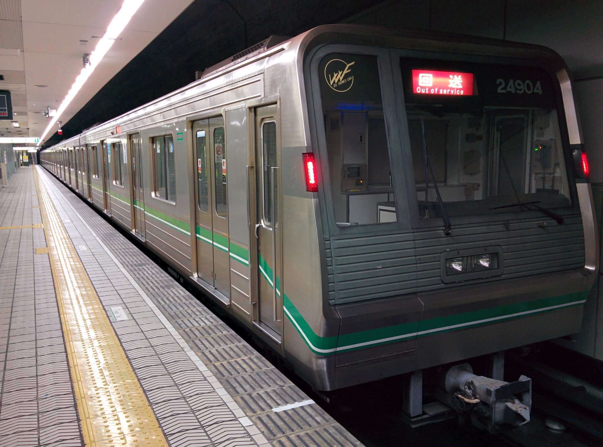 値下げしました‼️ DP48688TGY ２つ onegravity TATSUYAOCONOGI® チャンキーミッドカットスニーカー