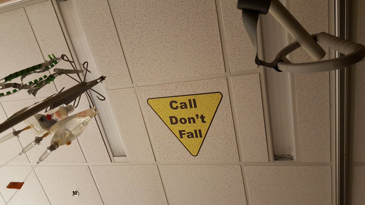 Schooling_You's tweet image. Gordy's #EyeView of #TheHospitalCeiling #YieldSign #Promise +Romans10:13= #Call #Warning +Hebrews10:31= #Fall #HEED