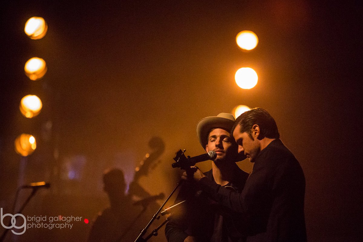 Well @theavettbros impressed the hell out of me tonight. @ChicagoTheatre #avettbrothers #avettbroschi @PasteMagazine