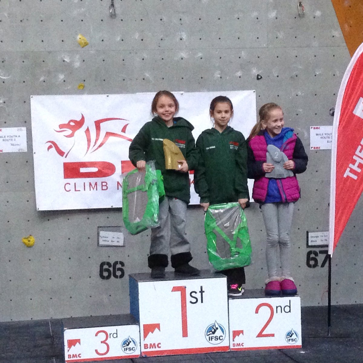 National champ @BMC_Comps Lucy &amp; Lia doing <a href="/spiderclimbing/">Spider Climbing</a> proud