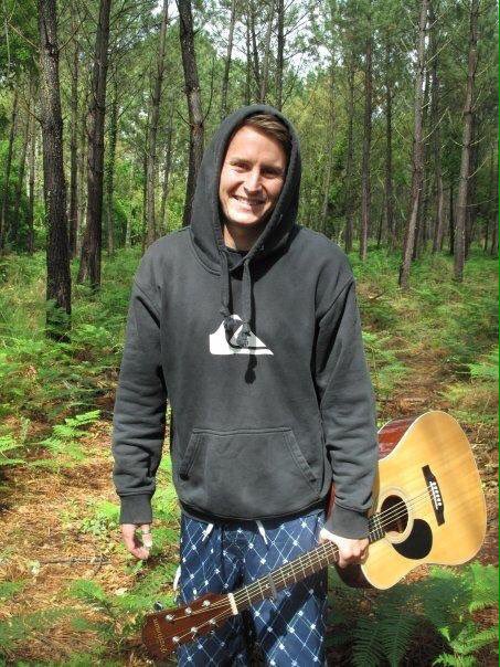 promisebeth's tweet image. happy birthday Ben Howard Xx