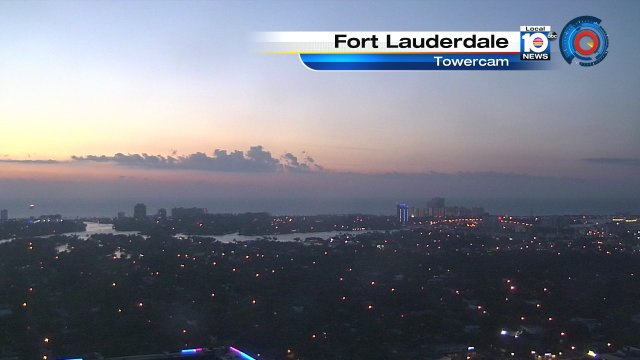 Good morning Fort Lauderdale! You're waking up to a beautiful #sunrise. Current Temp 69° #HappySunday https://t.co/Al4lXRPOPs