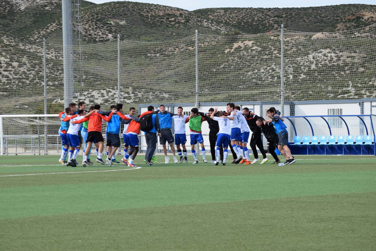 danilostao_10's tweet photo. Campeones de Liga Nacional Juvenil! Enorme el trabajo de todos, vamos a por lo que queda de temporada🔵⚪️  #RZ https://t.co/Rq2NQV3yiH