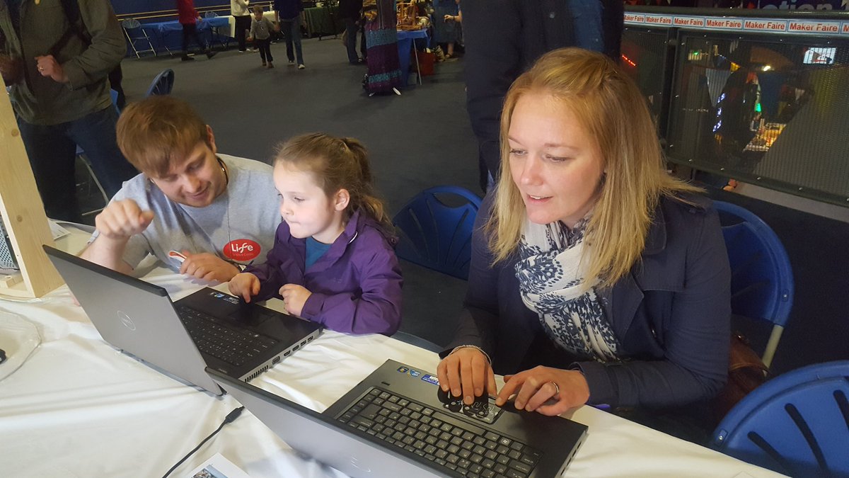 NE_KMarshall's tweet image. Everybody's having a go with @CoderDojoNE #CodingFamily @makerfaire_uk @scienceatlife