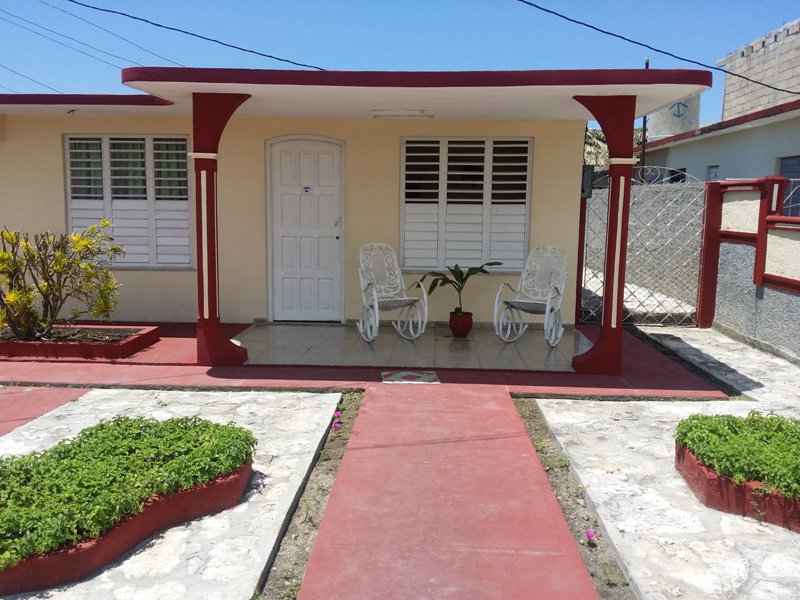 LCZ2015's tweet photo. Casa Yudy &amp; Risber - PLAYA GIRÓN - https://t.co/PYu3EA8V4D https://t.co/ofcDAadoZn
