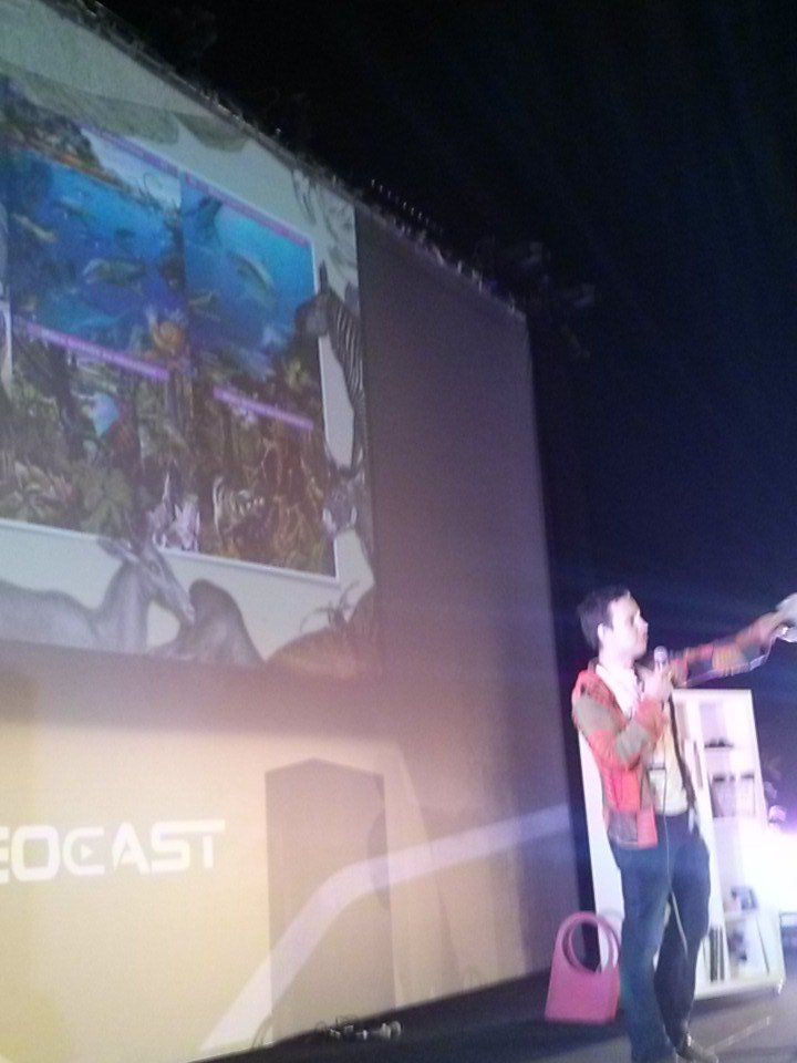VideoSciences's tweet photo. L'âne de Buffon par @Xilrian sur la grande scène de la @NeoCastLacomm #scienceneocast https://t.co/T4u3XKxHTt