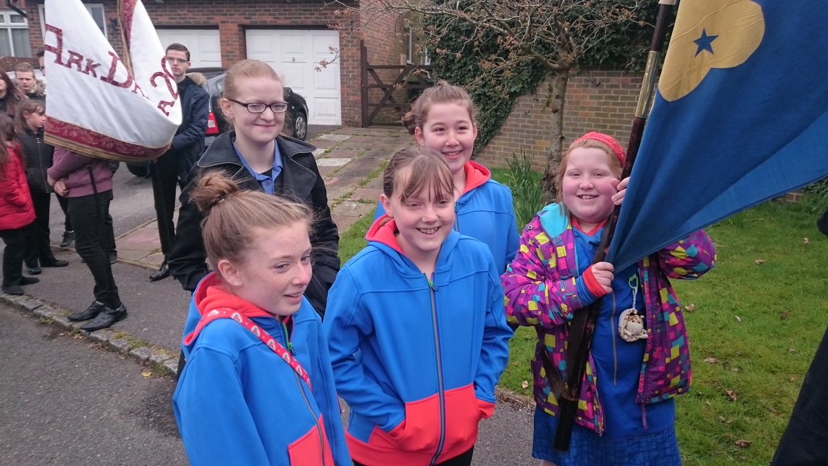 Guides ready for St George's Parade and church service this morning with <a href="/1stKingsnorth/">1st Kingsnorth Guide</a>