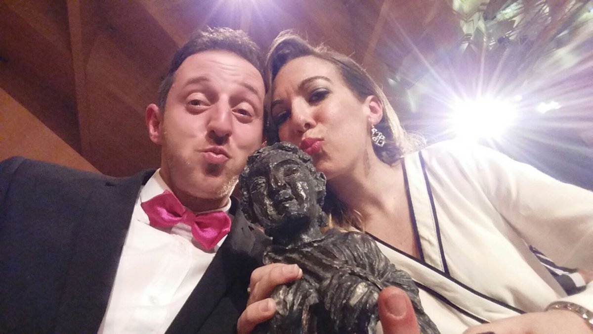 AscenderBecario's tweet photo. ¡Enhorabuena @OTerceiroPorco por ese #MestreMateo2016! Todo un detalle la dedicatoria a #ADB :) @AcademiaGalegaA https://t.co/J4nT0bMxCw