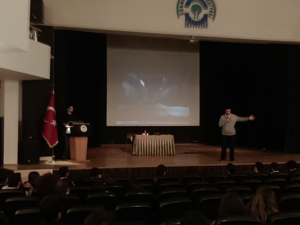 ESOGUIEEECS's tweet image. #hellocs101