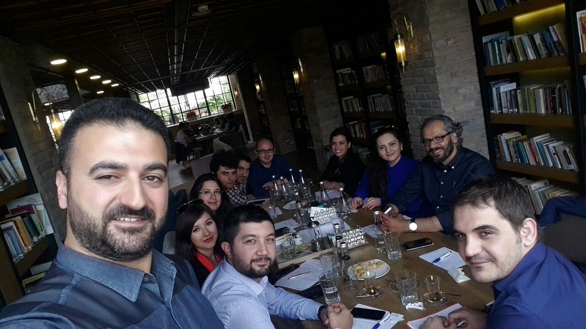 Danışma Kurulu ve Yönetim Kurulu üyelerimizle keyifli bir toplantı gerçekleştirdik. ☺