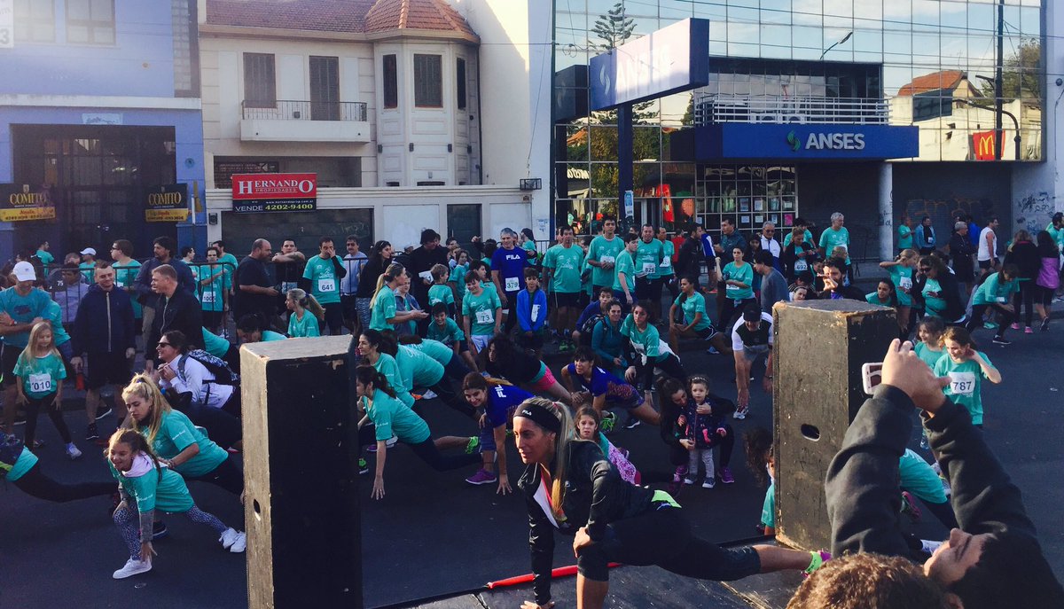 Ahora! Entrada en calor, todo listo para arrancar la <a href="/MaratonBalmoral/">maratónBalmoral</a>