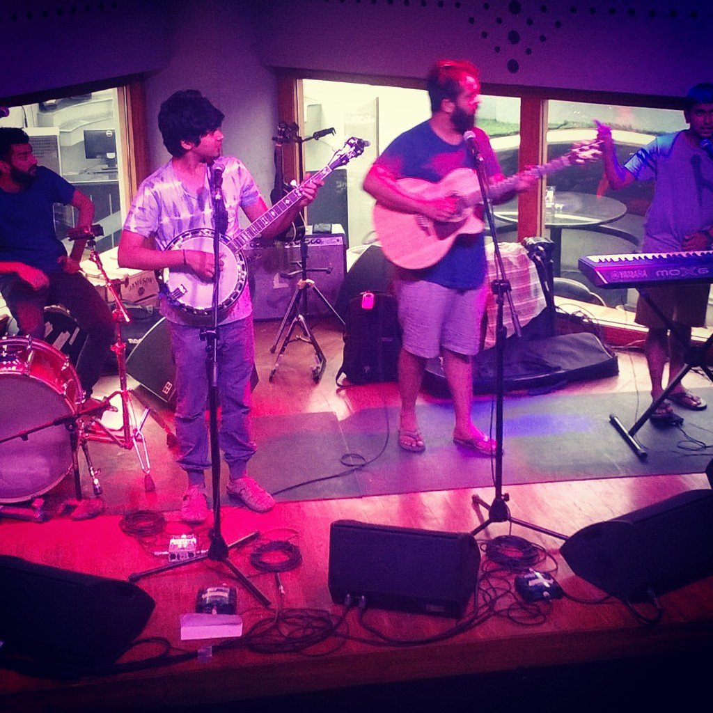 bluefrog_blr's tweet photo. When Chai Met Toast #soundcheckin. #Folk music on the cards this evening. FREE Entry for all !! https://t.co/zkDL71obHD