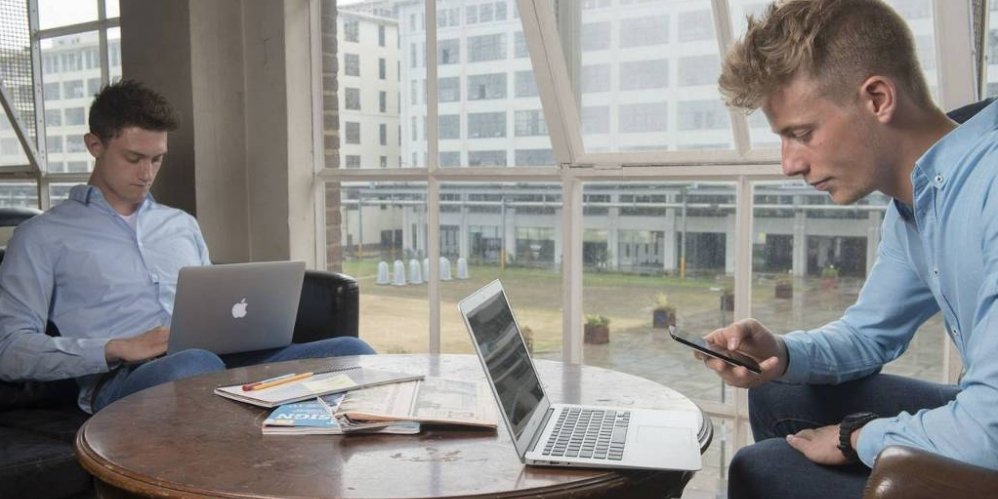 Gênant. De overheid zelf snapt de nieuwe zzp-regels ook niet quotenet.nl/Nieuws/Genant.…