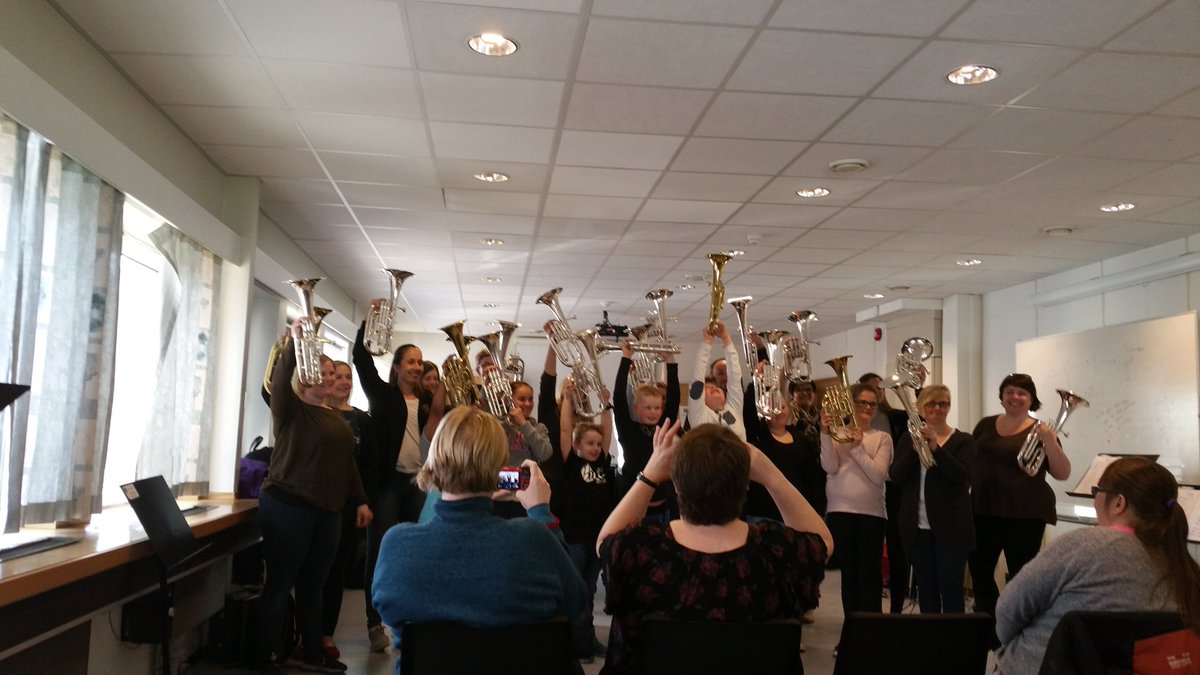 @horndag #de som sitter bak dirigenten :-)