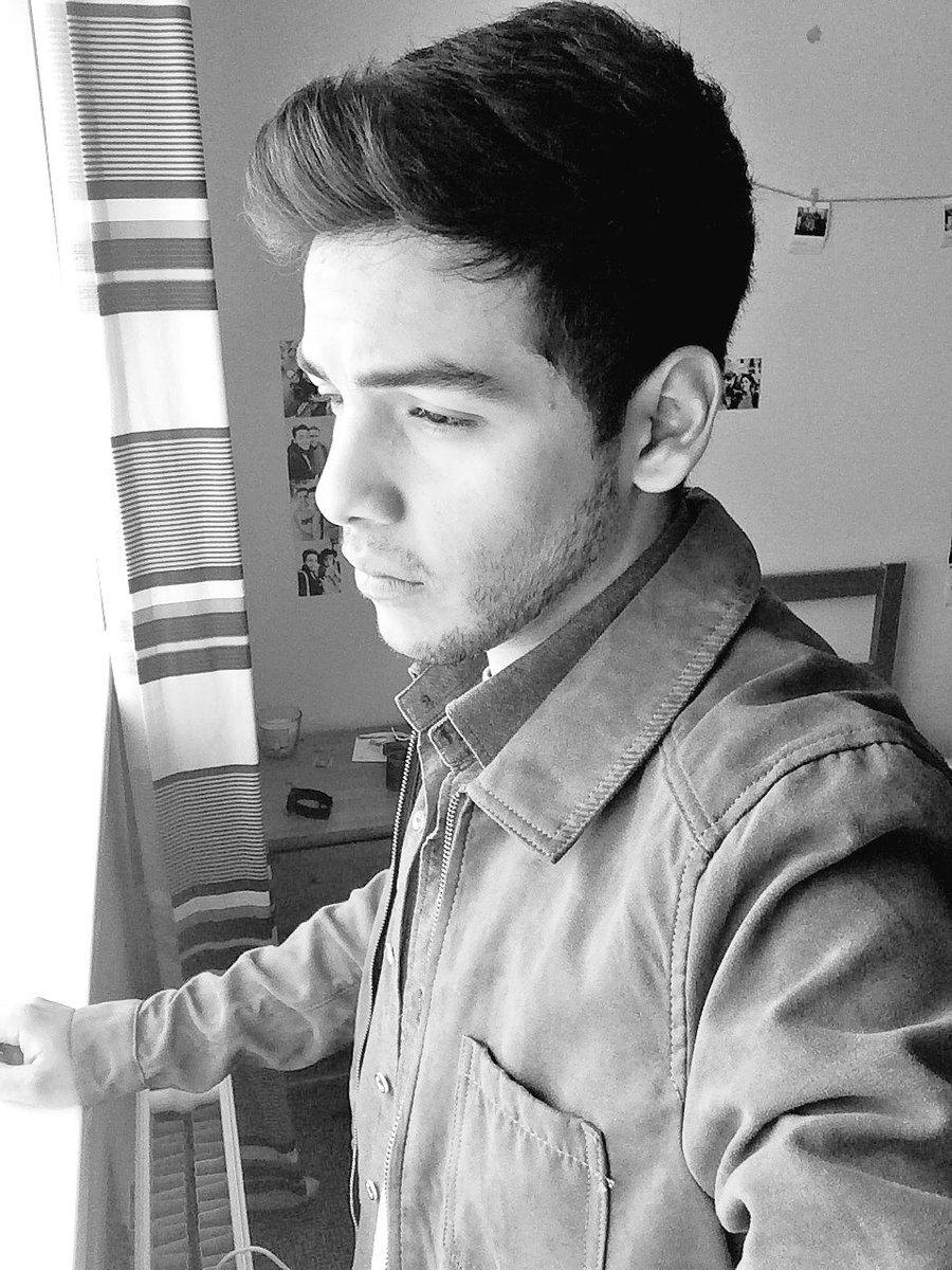 MrMrRmc's tweet photo. Sunday mood 🇬🇧 #SundayMorning  #moody #uk https://t.co/sTARd6L2oa