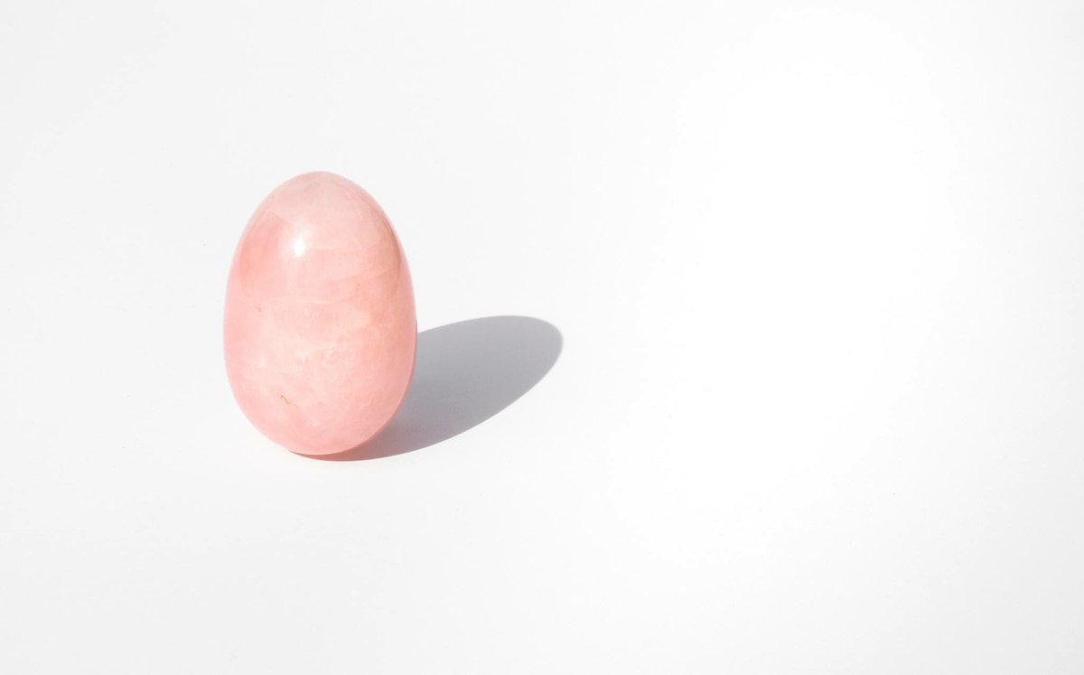 Chakrubs's tweet photo. Win a #Chakrub yoni egg by mentioning @Chakrubs in a post and getting the most retweets! Ends Tuesday 11:59am EST. https://t.co/jwr6jH99Eg